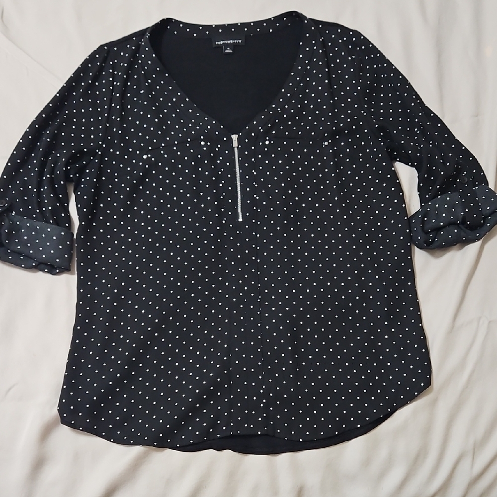 Elegant Black Polka Dot Blouse with Zipper